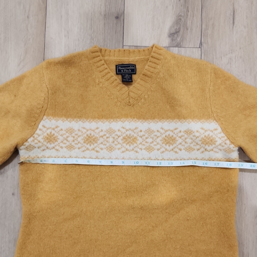 Abercrombie & Fitch Wool Sweater - Picture 5 of 8